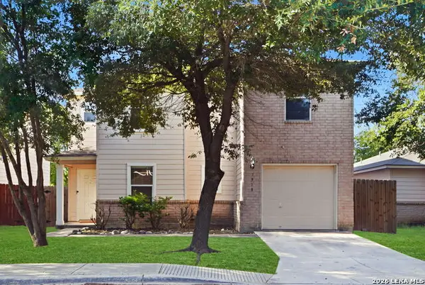 7918 Meadow Way Ct, San Antonio, TX 78227