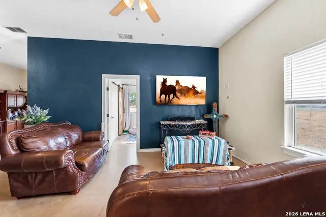 2211 E Fm 1518 S, Saint Hedwig, TX 78152 - #2