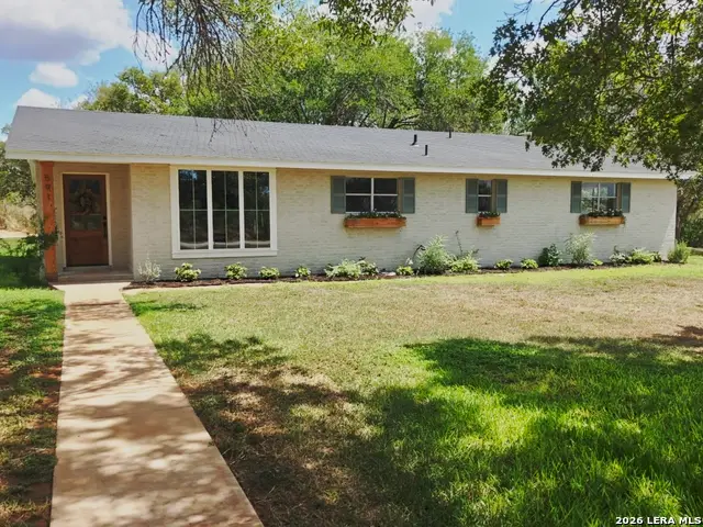 591 Couser Blvd, Charlotte, TX 78011 - #1