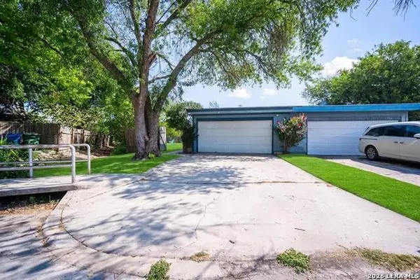 1302 Coldwater Dr, San Antonio, TX 78245