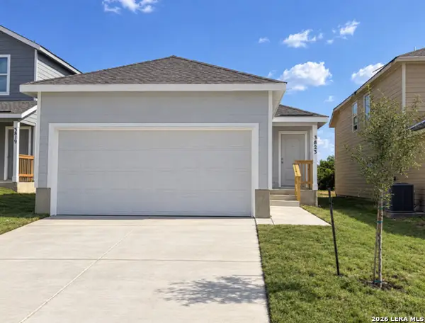 3823 Moon Hill Rd, Marion, TX 78132