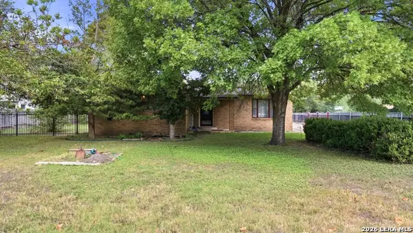 2246 Gruene Rd, New Braunfels, TX 78130