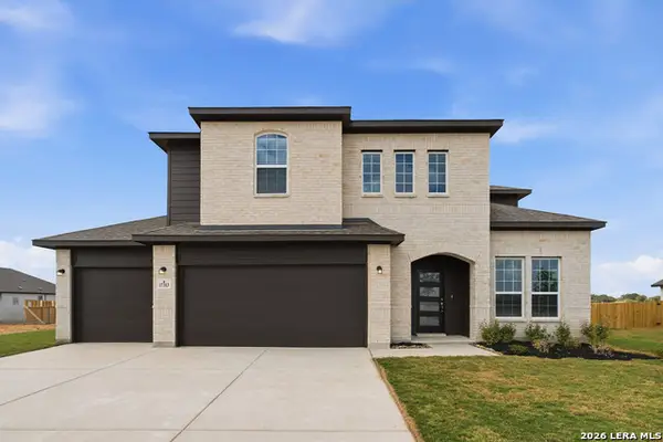 17313 Scotch Pine Dr, Elmendorf, TX 78112