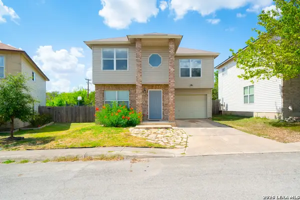 27 Great Hills Dr, San Antonio, TX 78238