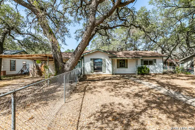 304A Fox Run, Devine, TX 78016 - #1