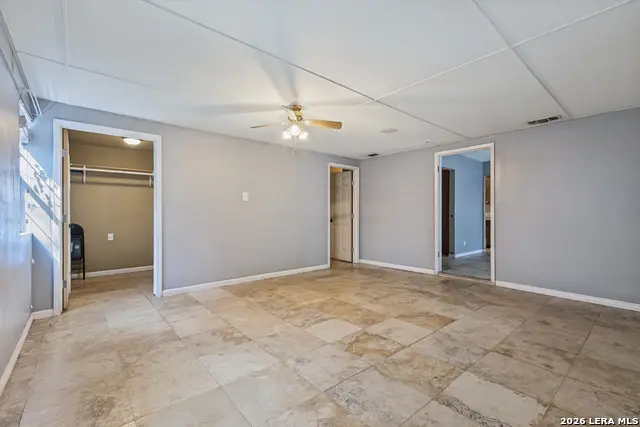 304A Fox Run, Devine, TX 78016 - #3