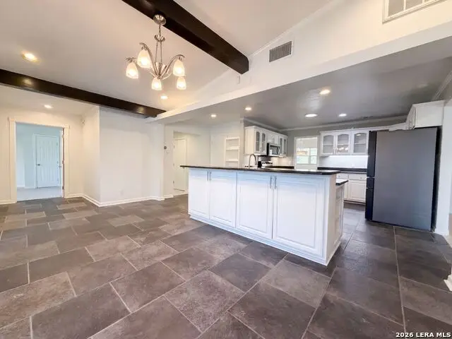 106 Briarcliff Dr, Castle Hills, TX 78213 - #2