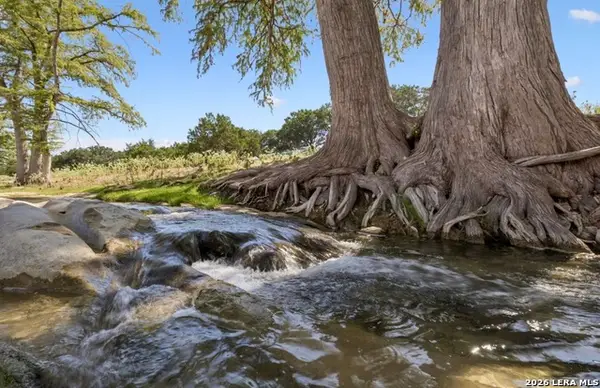 149 Bloodhound Trl, Sisterdale, TX 78006