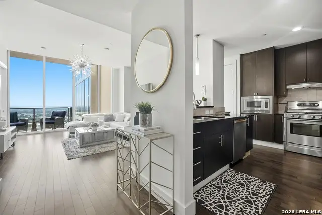 610 E Market #UNIT 2909, San Antonio, TX 78205 - #2