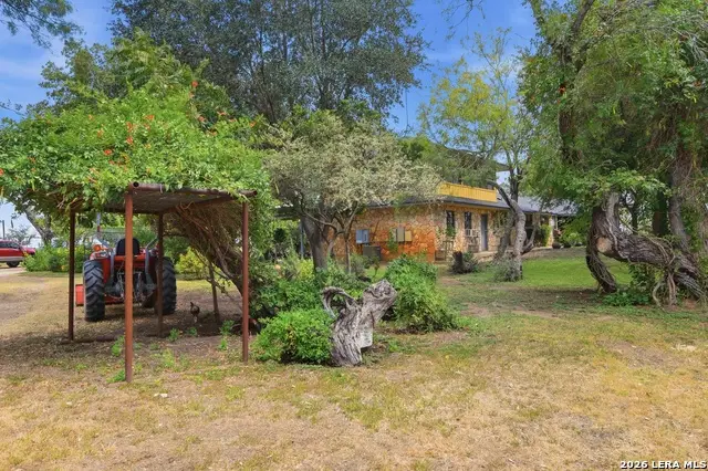 3033 St Hwy 132 N, Natalia, TX 78059 - #3