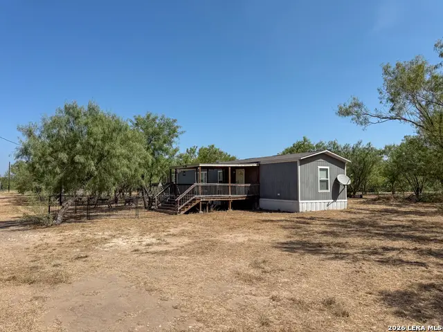 2822 Tomblin Rd, Bigfoot, TX 78005 - #1
