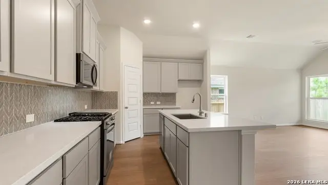 947 Creek Bed Dr, New Braunfels, TX 78130 - #2