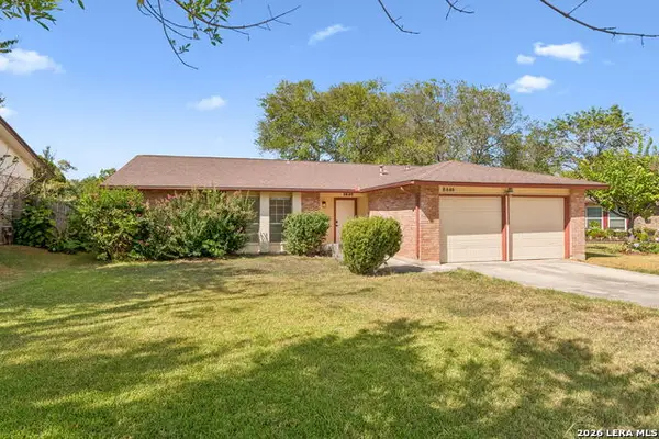8446 Bent Waters, San Antonio, TX 78239