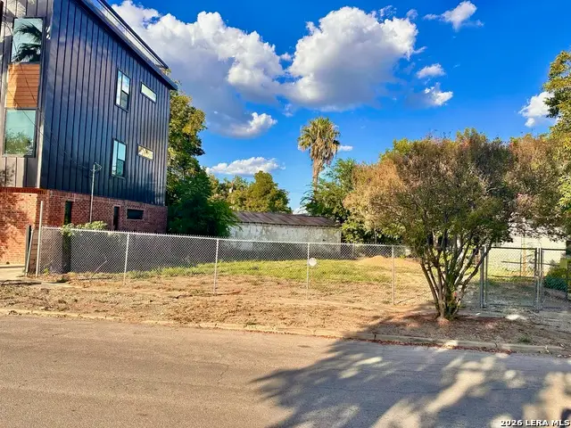 733 E Park Ave, San Antonio, TX 78212 - #2