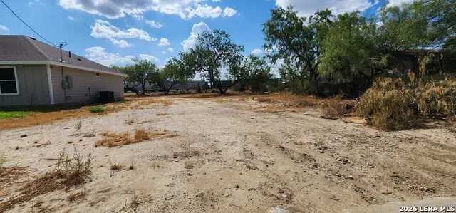 1082 Kifuri, Eagle Pass, TX 78852 - #3