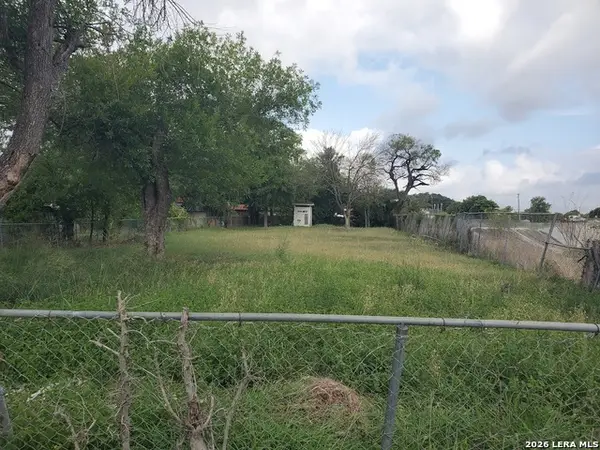 1915 N Hamilton St, San Antonio, TX 78201