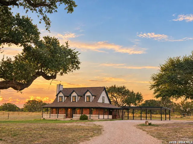 106 Eagle Creek Ranch Blvd, Floresville, TX 78114 - #1