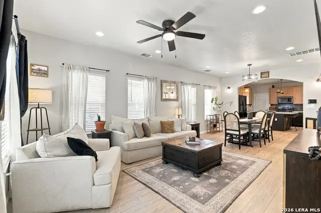 215 W High Ave, San Antonio, TX 78210 - #1