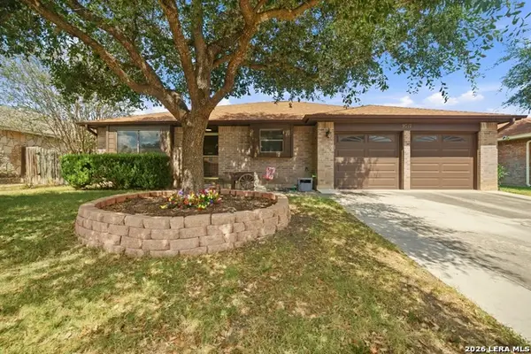 2747 Knoll Tree St, San Antonio, TX 78247