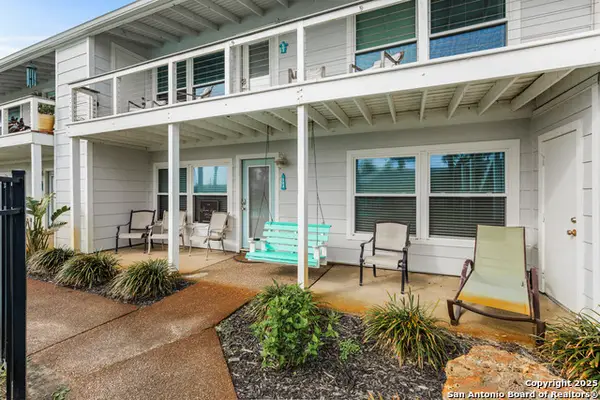 71 W Nassau #302, Rockport, TX 78382