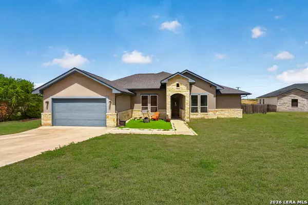 726 Abbott Cv, St Hedwig, TX 78152