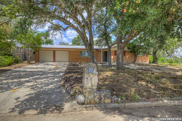 129 Young, Universal City, TX 78148