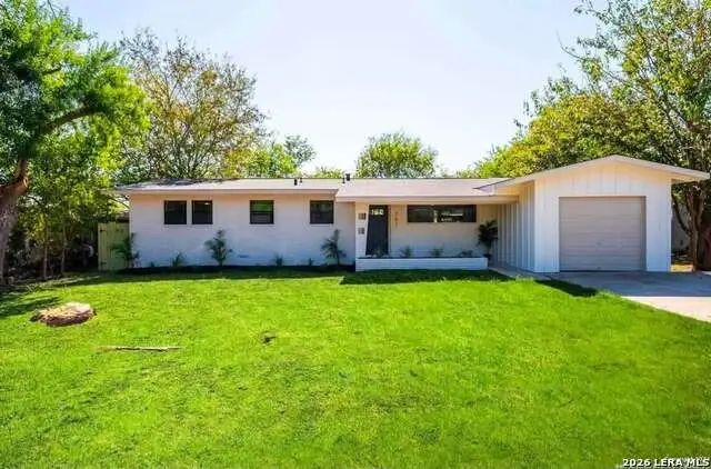 741 Perryman St, New Braunfels, TX 78130 - #1
