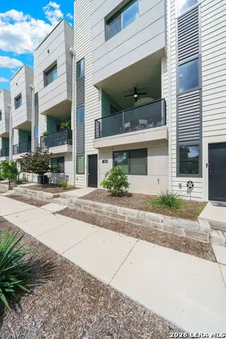 203 Paschal St #104, San Antonio, TX 78212