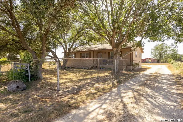 411 Willmann Rd, Seguin, TX 78155 - #3