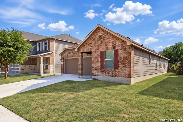 8922 Victoria Lk, San Antonio, TX 78224 - #3