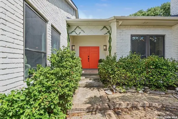 7062 Mccullough Ave, San Antonio, TX 78216