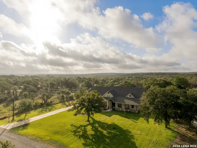 120 Hidden Forest Dr, La Vernia, TX 78121 - #1