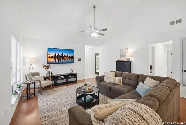 7250 Rimwood St., Live Oak, TX 78233