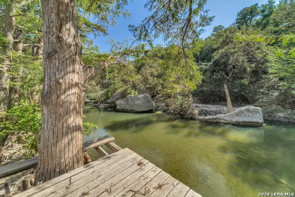 231 River Forest Dr, Boerne, TX 78006