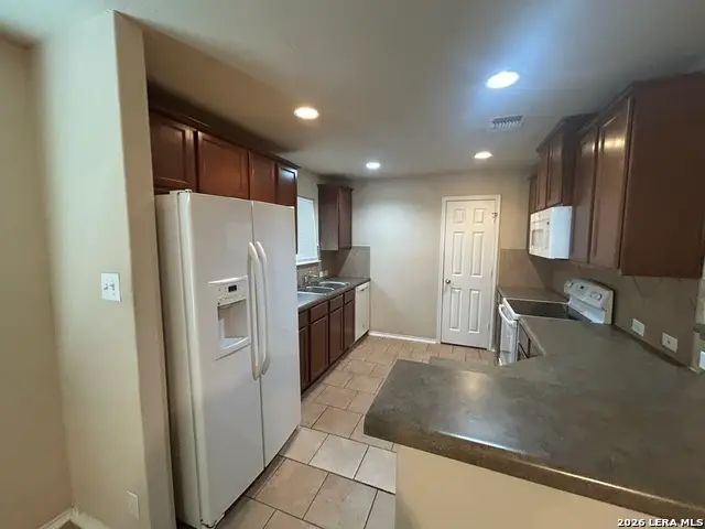 3518 Glacier Lk, San Antonio, TX 78222 - #3