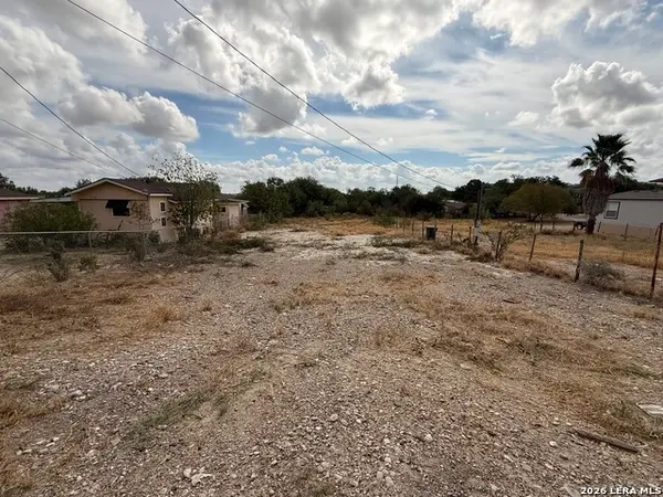 1780 Calle Ginebra, Eagle Pass, TX 78852