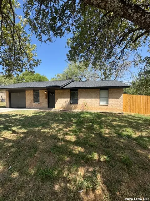 610 Franklin Blvd, Pleasanton, TX 78064