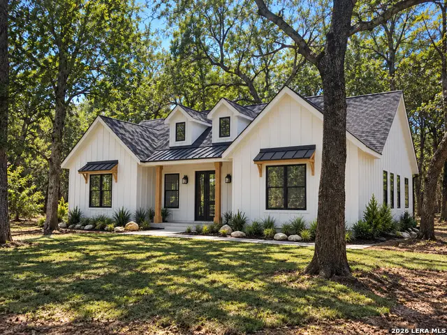 729 County Road 664, Devine, TX 78016 - #1