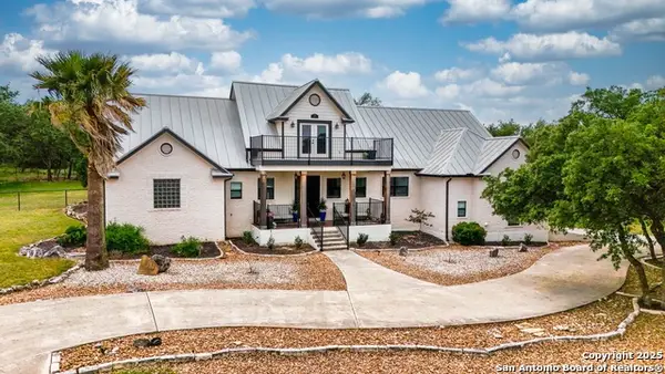 725 Winding View, New Braunfels, TX 78132