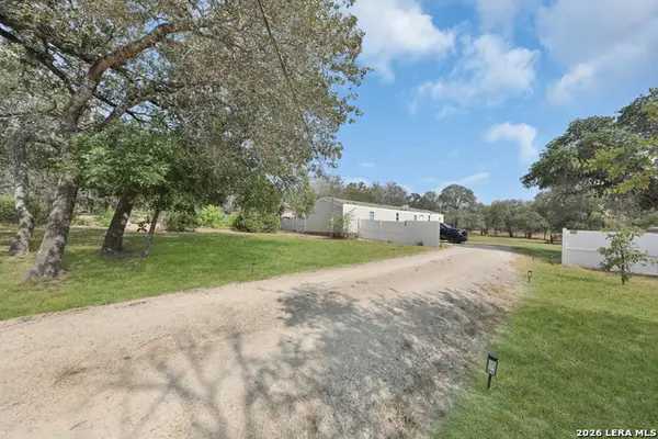 235 Brianna Ct, Von Ormy, TX 78073