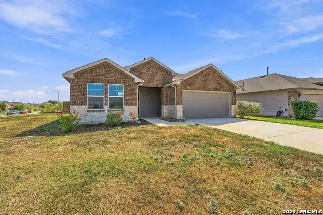 1449 Parkwood, Seguin, TX 78155 - #3