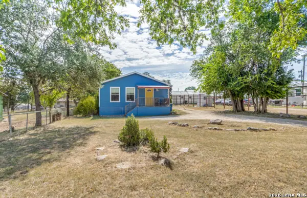 1505 Sycamore, Bandera, TX 78003