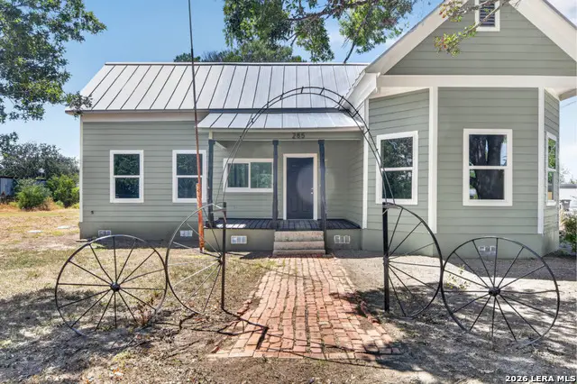 285 Avenue I, Knippa, TX 78870 - #1