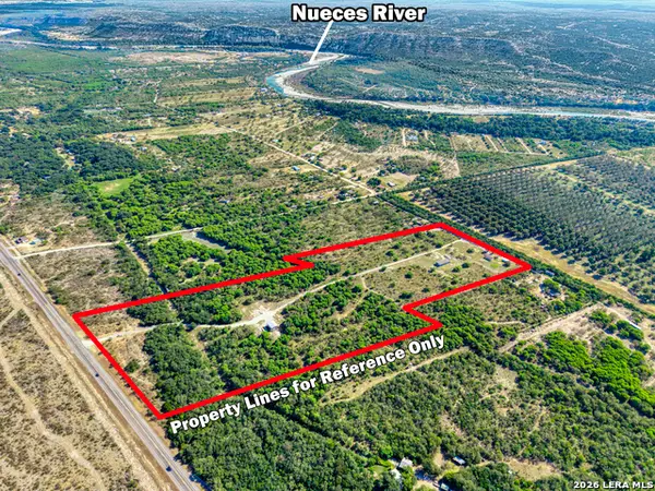 15821 State Highway 55, Uvalde, TX 78801