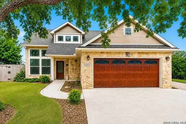 1201 Doe Run Holw, Fredericksburg, TX 78624