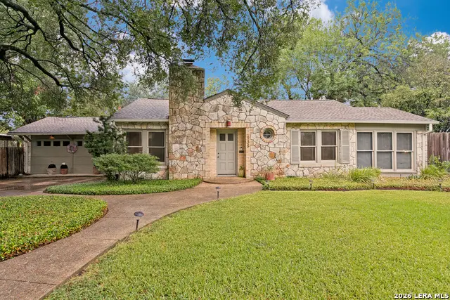 438 Paseo Encinal St, Olmos Park, TX 78212 - #2