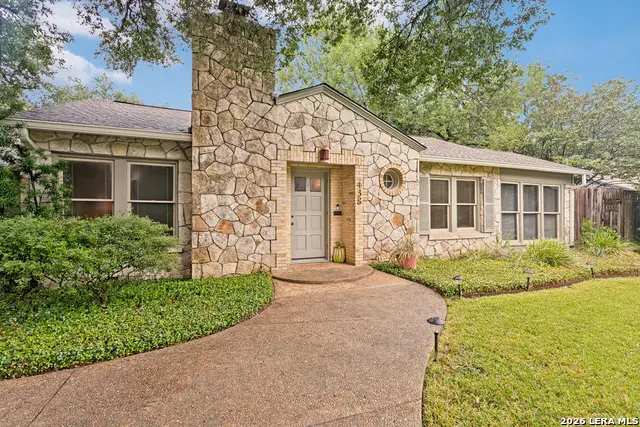 438 Paseo Encinal St, Olmos Park, TX 78212 - #3