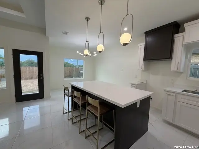 7009 Molinos Dr, Laredo, TX 78043 - #2