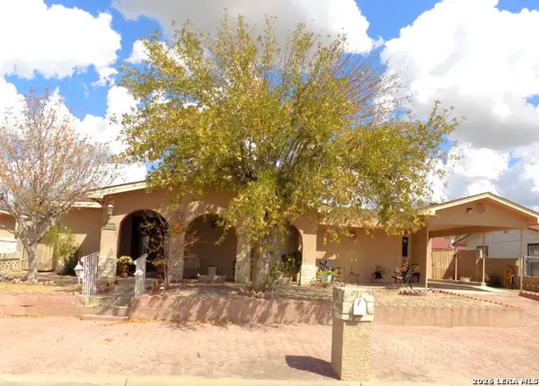 1272 Grand Haven Dr, Eagle Pass, TX 78852