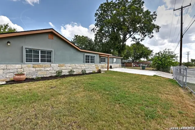 363 W Ansley Blvd, San Antonio, TX 78221 - #2